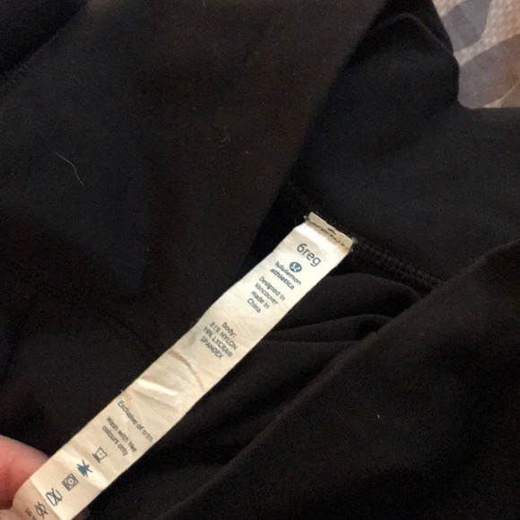 Lululemon pants - Picture 4 of 6